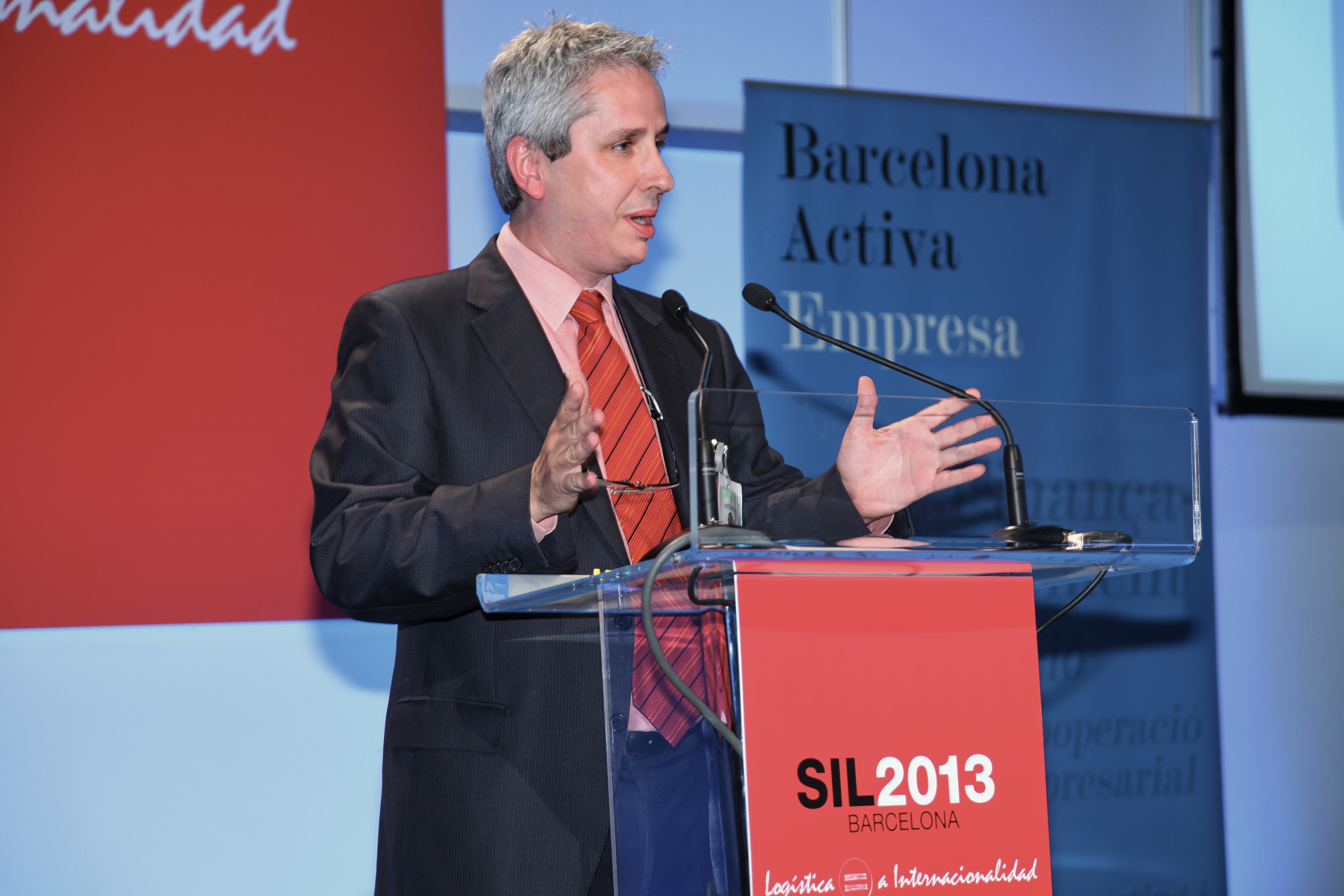 Víctor Vilas en Ponencia SIL2013