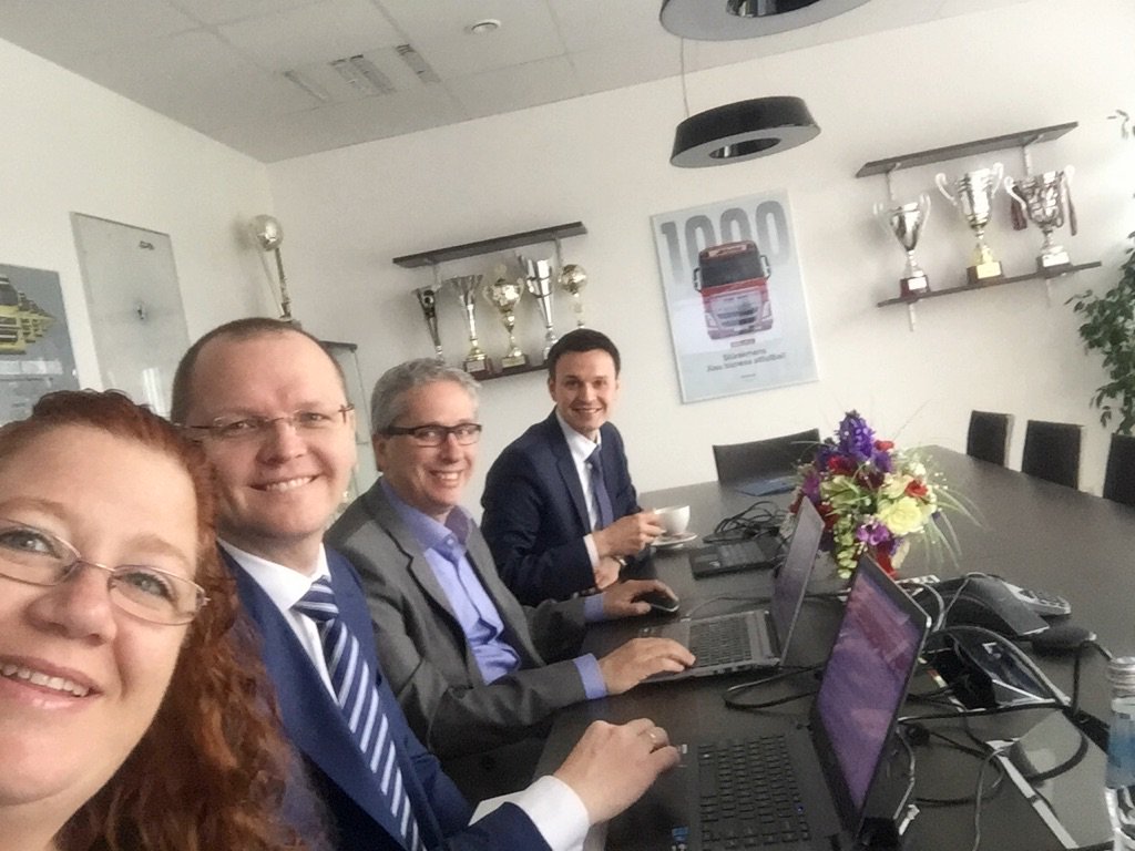 Víctor Vilas y Pilu Morante con AndSoft Team